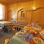Bed and Breakfast Gaesteheim Anni Winkler Nauders