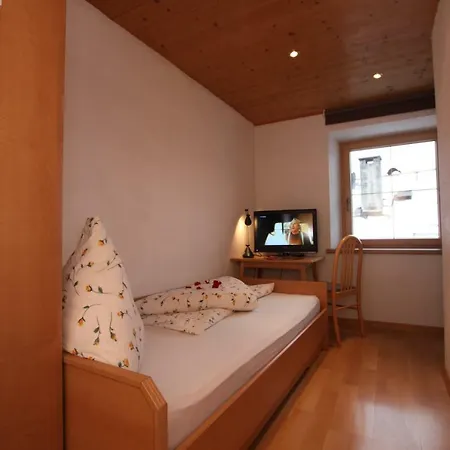 Gaesteheim Anni Winkler Panzió Nauders